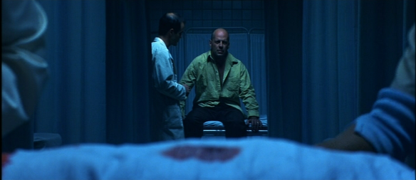 Unbreakable (M. Night Shyamalan, 2000): Bruce Willis